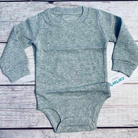 Carter’s • Outfit - Picture 5 of 10